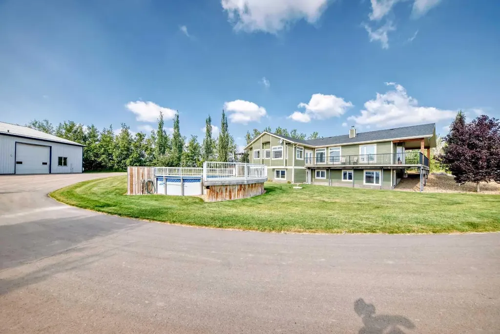 254041 Township Road 435 Rural Ponoka County AB T4J 1R2