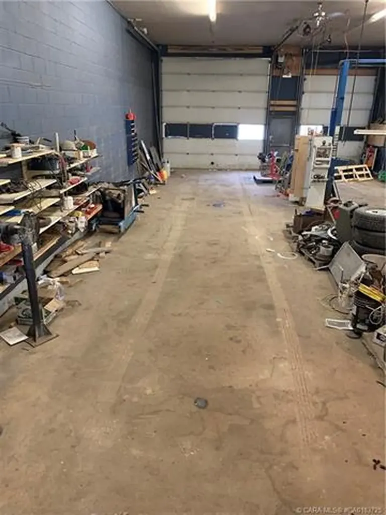 5115 50 Avenue Caroline AB T0M 0M0