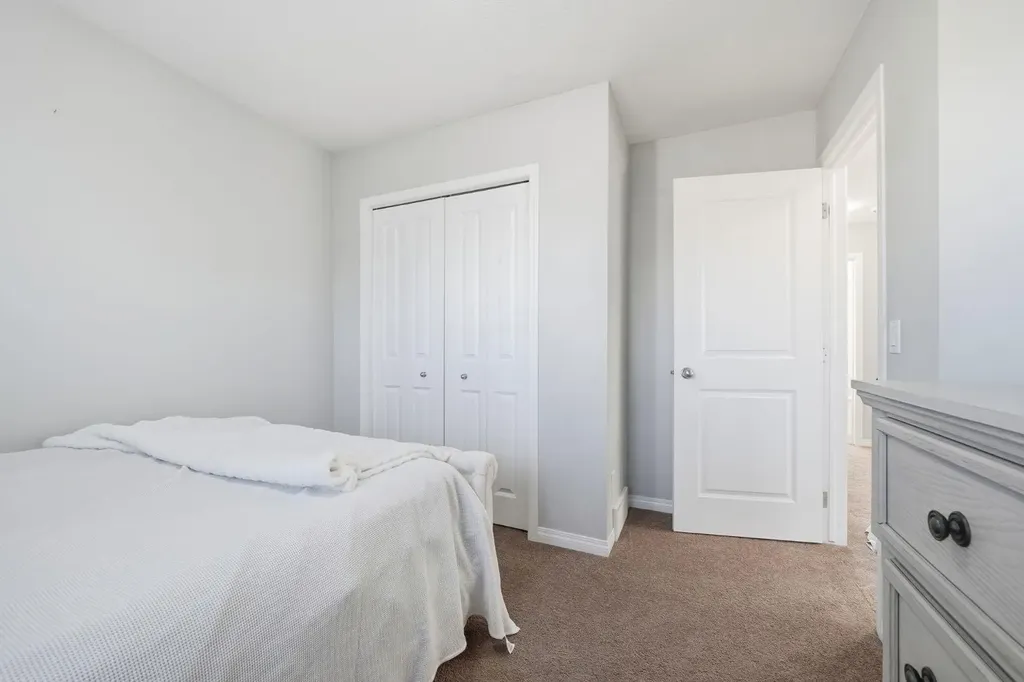 99 Sage Valley Park NW Calgary AB T3R 0E5