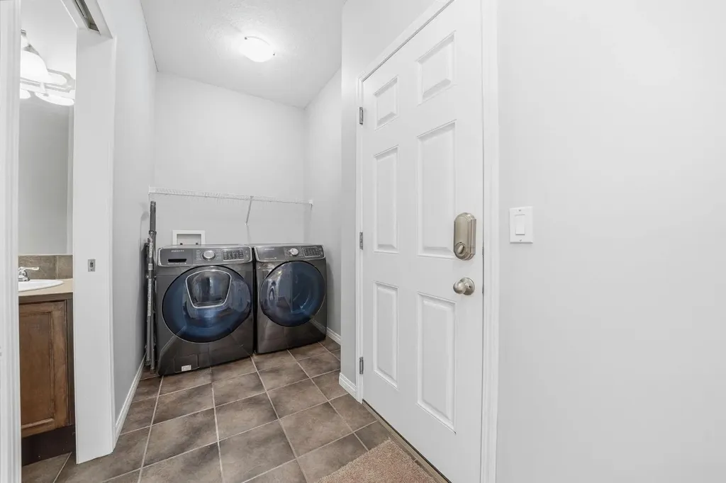 99 Sage Valley Park NW Calgary AB T3R 0E5