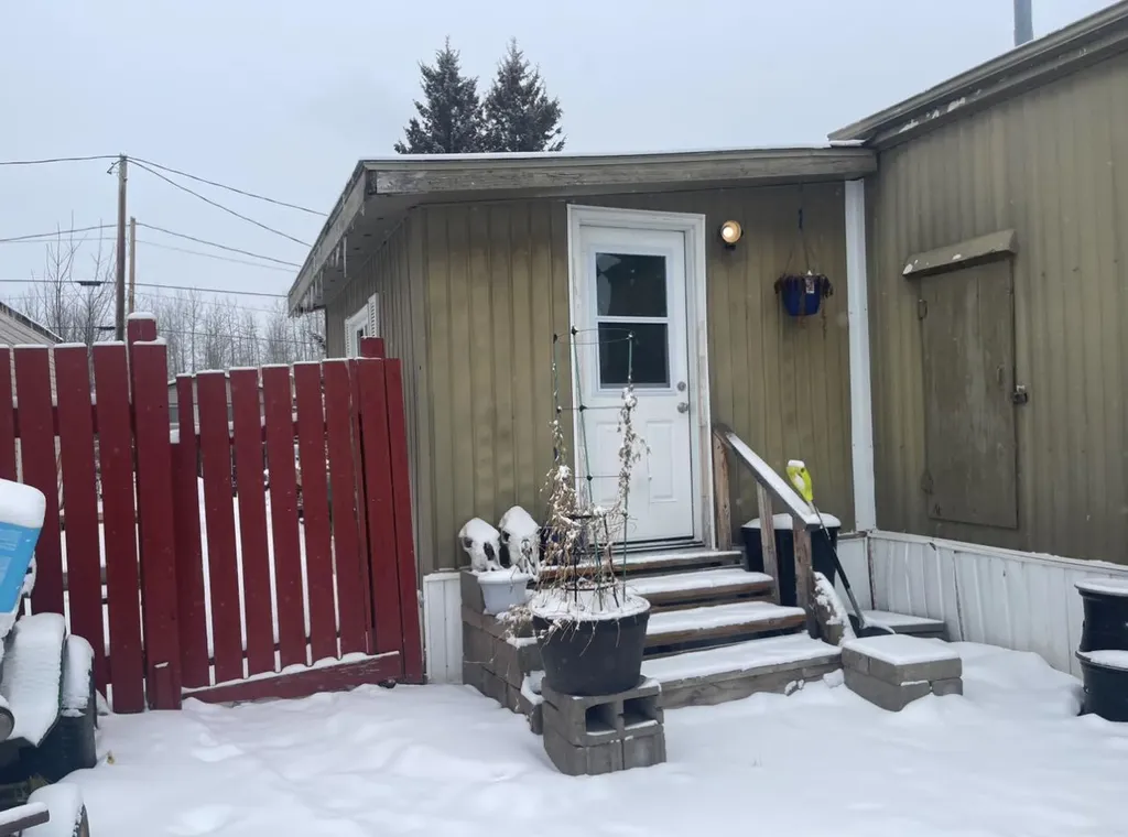 16326 Township Road 534 Township Rural Yellowhead County AB T7E 3B1