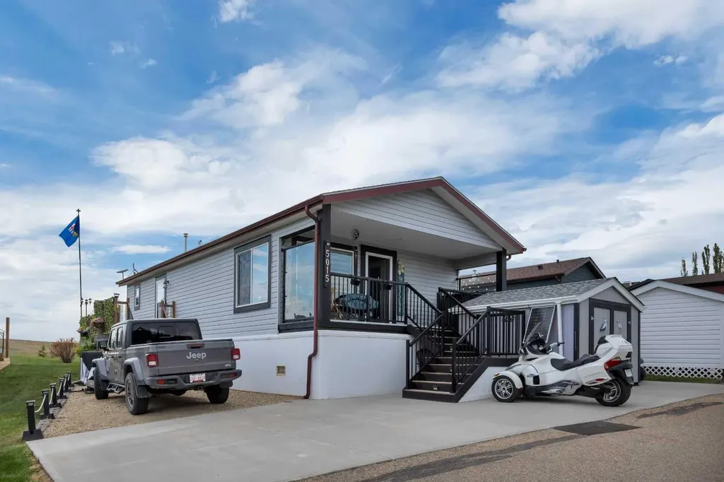 25054 South Pine Lake Road Rural Red Deer County AB T0M 1R0