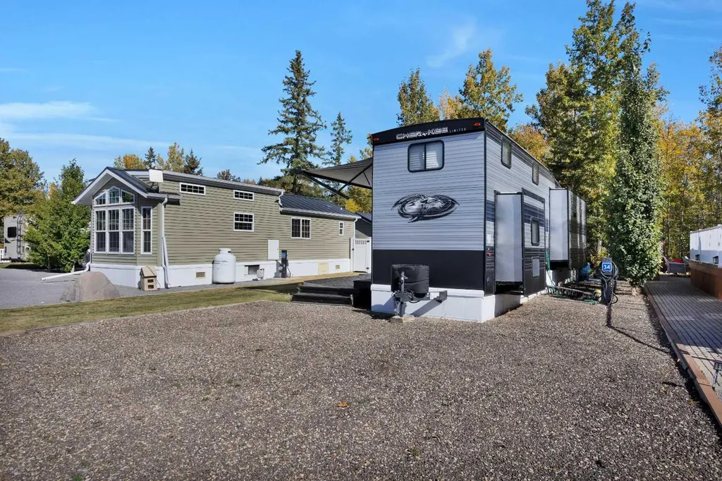 41310 282 Range Road Rural Lacombe County AB T0C 0J0