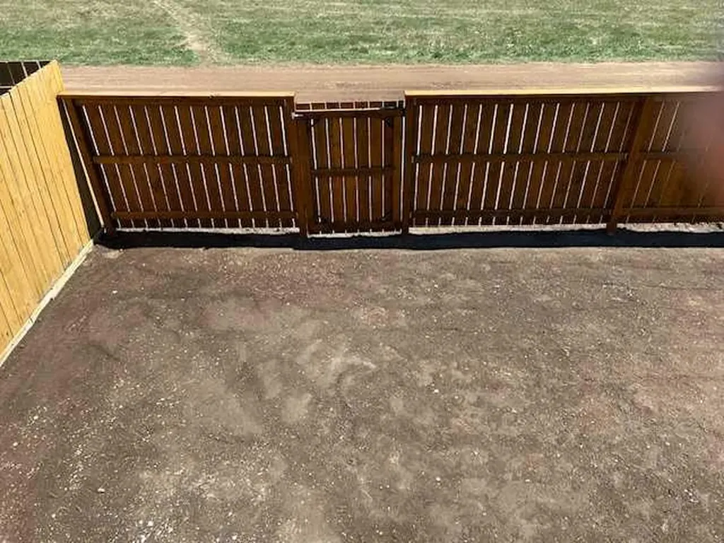 144 Upland Avenue W Brooks AB T1R 1N1