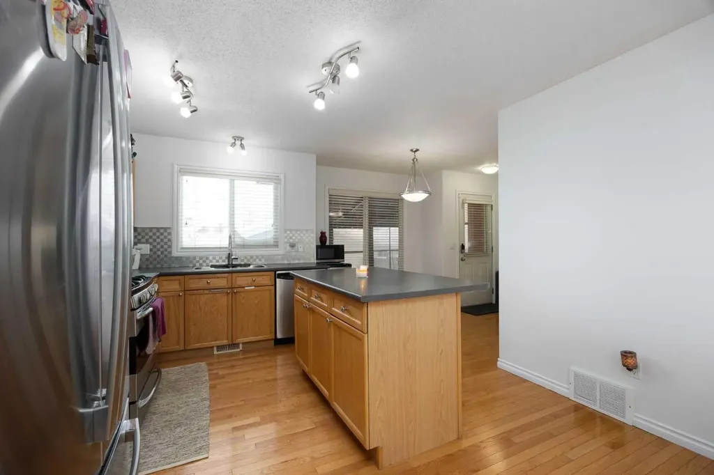 209 Grouse Way Fort Mcmurray AB T9K 0L9