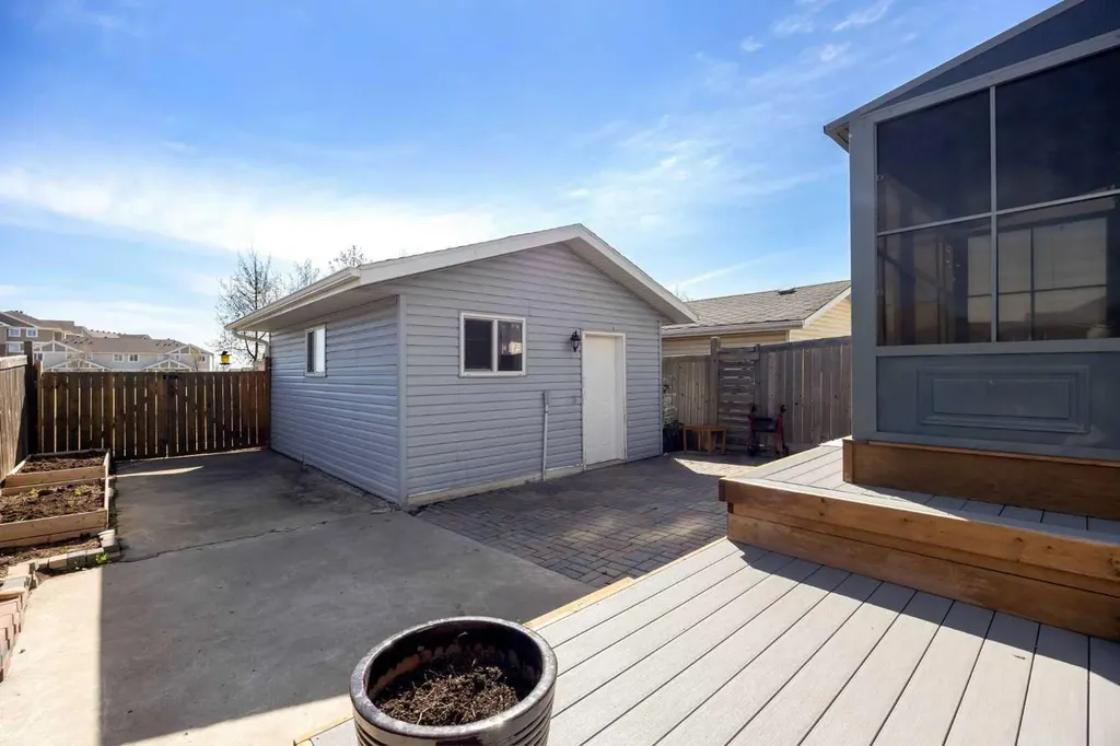 209 Grouse Way Fort Mcmurray AB T9K 0L9