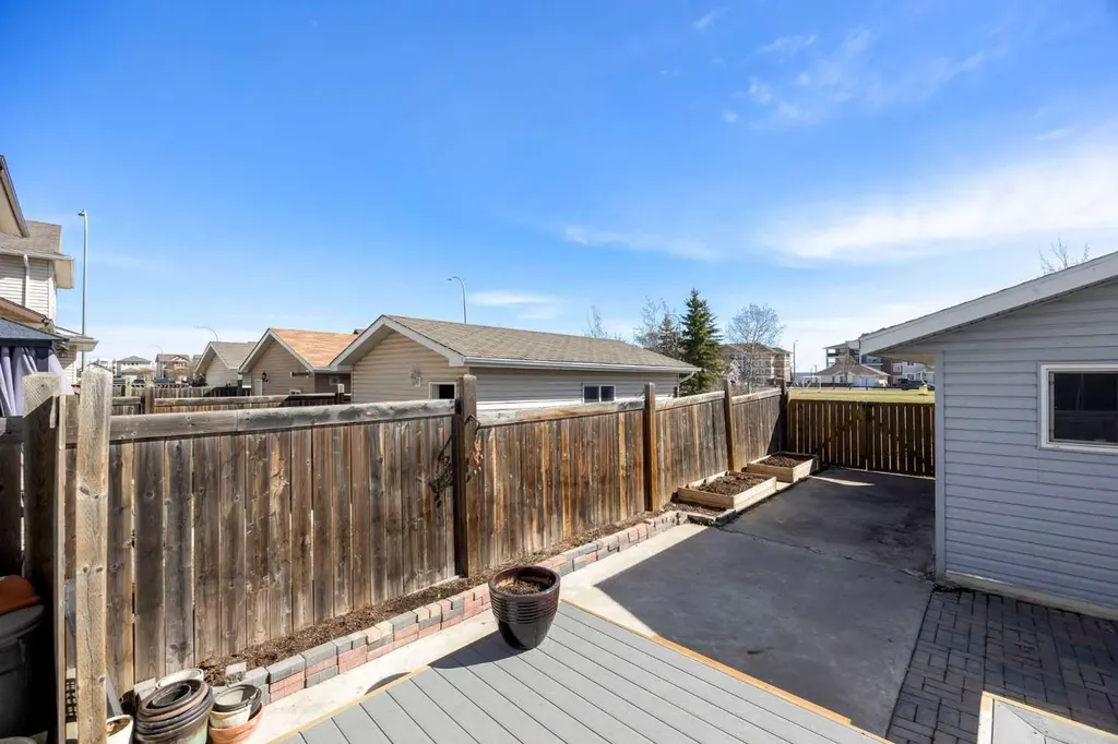 209 Grouse Way Fort Mcmurray AB T9K 0L9