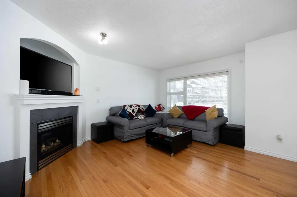 209 Grouse Way Fort Mcmurray AB T9K 0L9