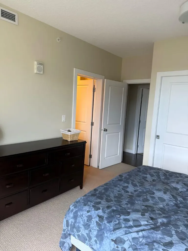 16 Varsity Estates Circle NW Calgary AB T3A1W9