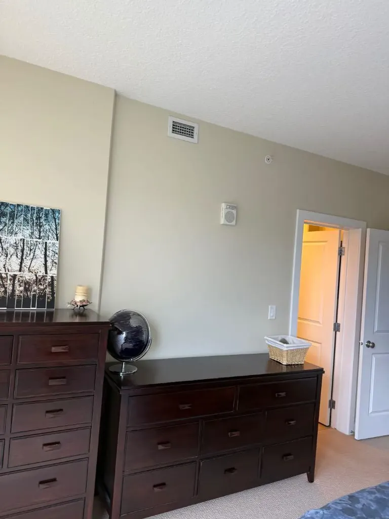 16 Varsity Estates Circle NW Calgary AB T3A1W9
