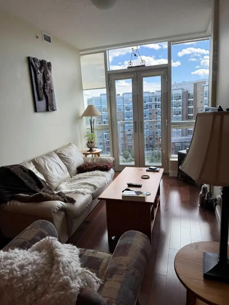 16 Varsity Estates Circle NW Calgary AB T3A1W9
