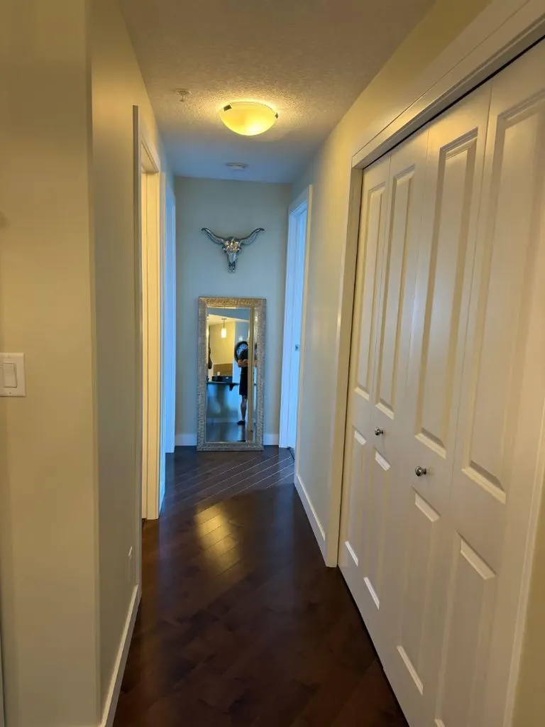 16 Varsity Estates Circle NW Calgary AB T3A1W9
