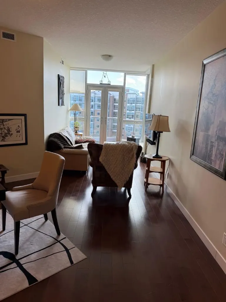 16 Varsity Estates Circle NW Calgary AB T3A1W9