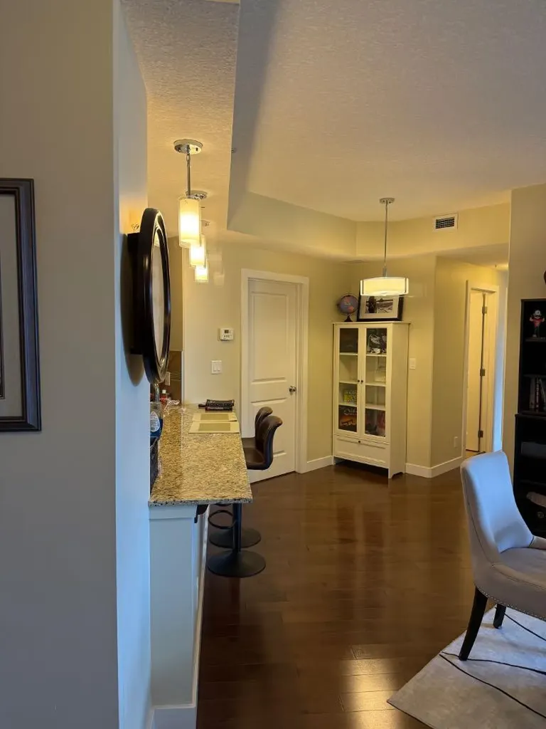 16 Varsity Estates Circle NW Calgary AB T3A1W9