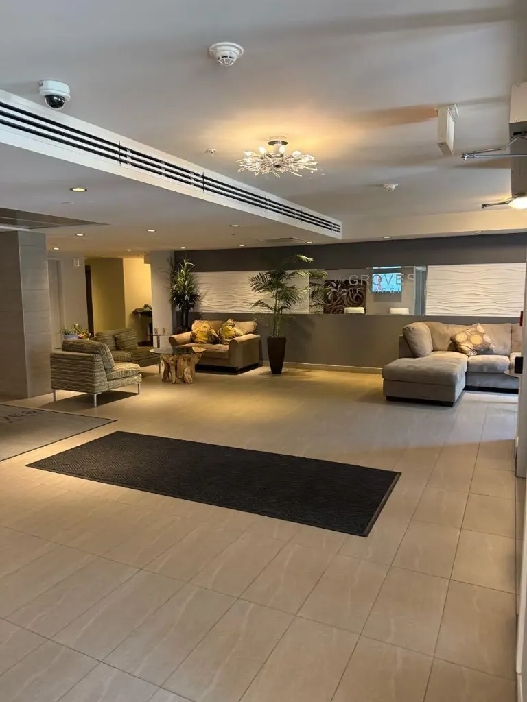 16 Varsity Estates Circle NW Calgary AB T3A1W9
