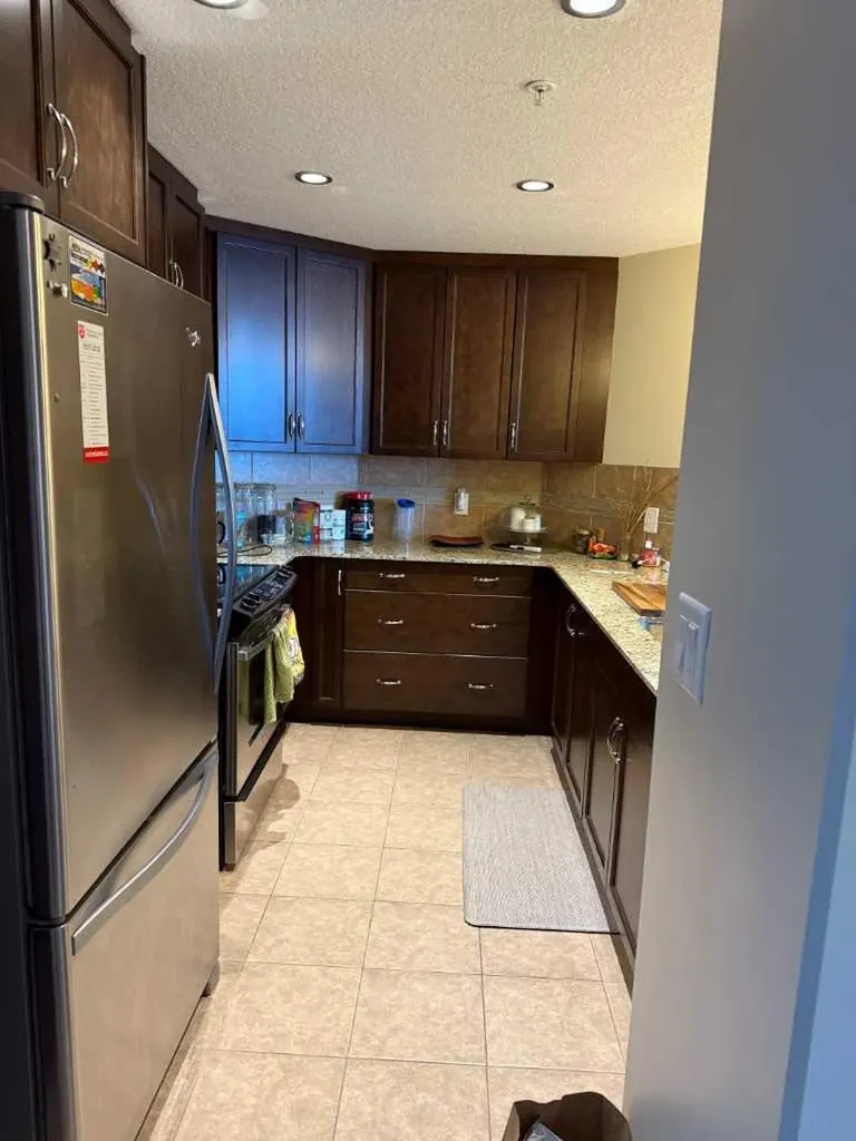 16 Varsity Estates Circle NW Calgary AB T3A1W9