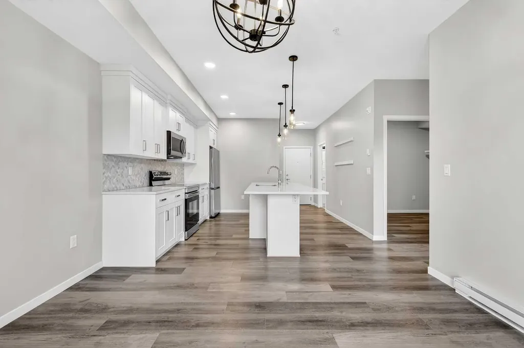 19489 Main Street SE Calgary AB T3M3J3