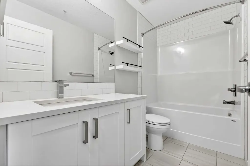 19489 Main Street SE Calgary AB T3M3J3