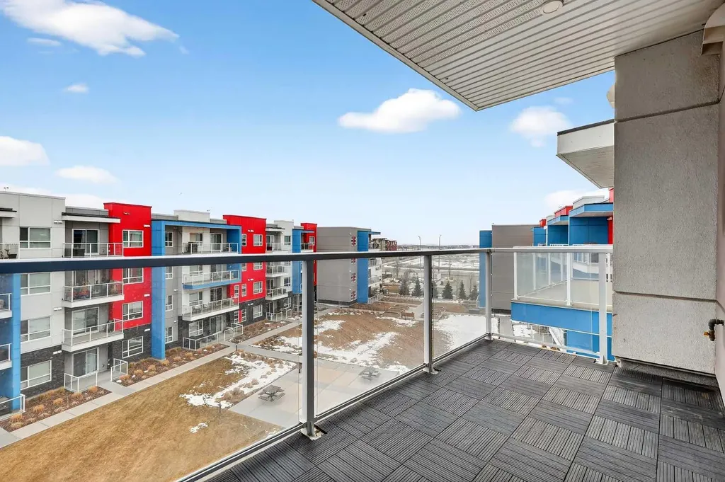 19489 Main Street SE Calgary AB T3M3J3