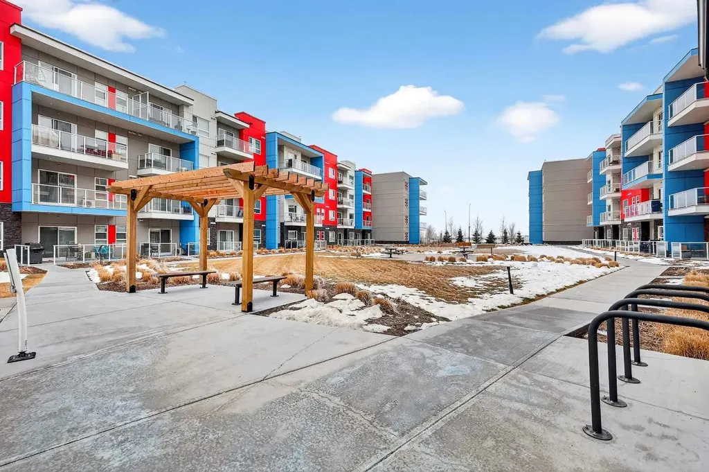 19489 Main Street SE Calgary AB T3M3J3