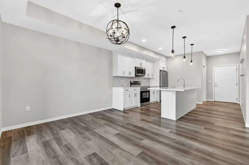 19489 Main Street SE Calgary AB T3M3J3