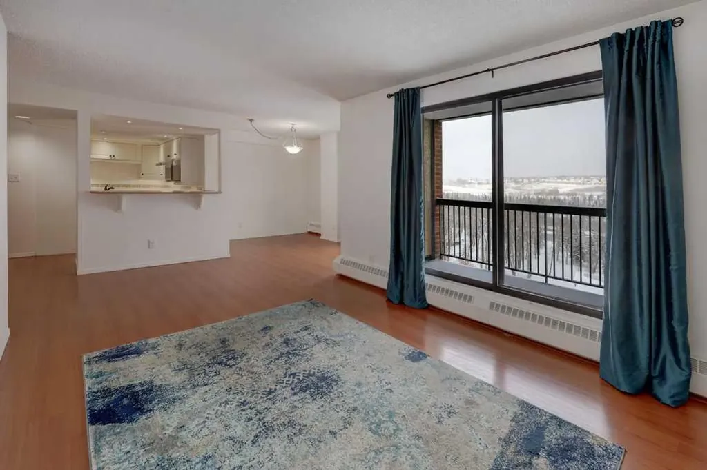 8604 48 Avenue NW Calgary AB T3B 5E6