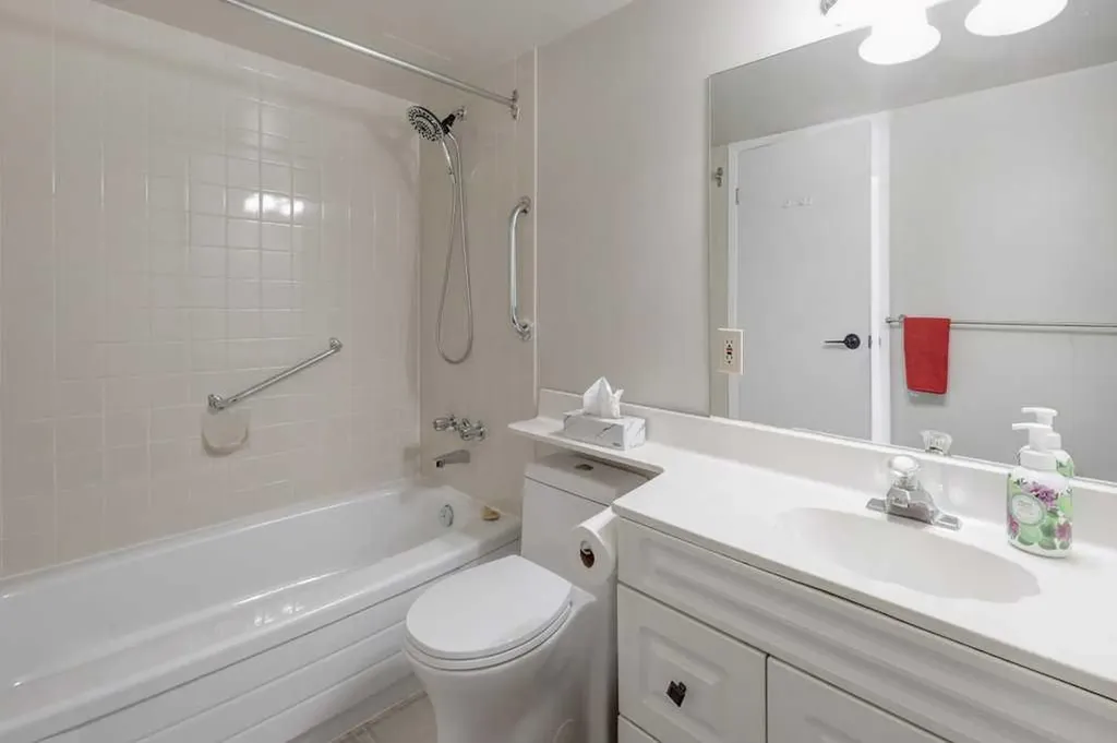 8604 48 Avenue NW Calgary AB T3B 5E6