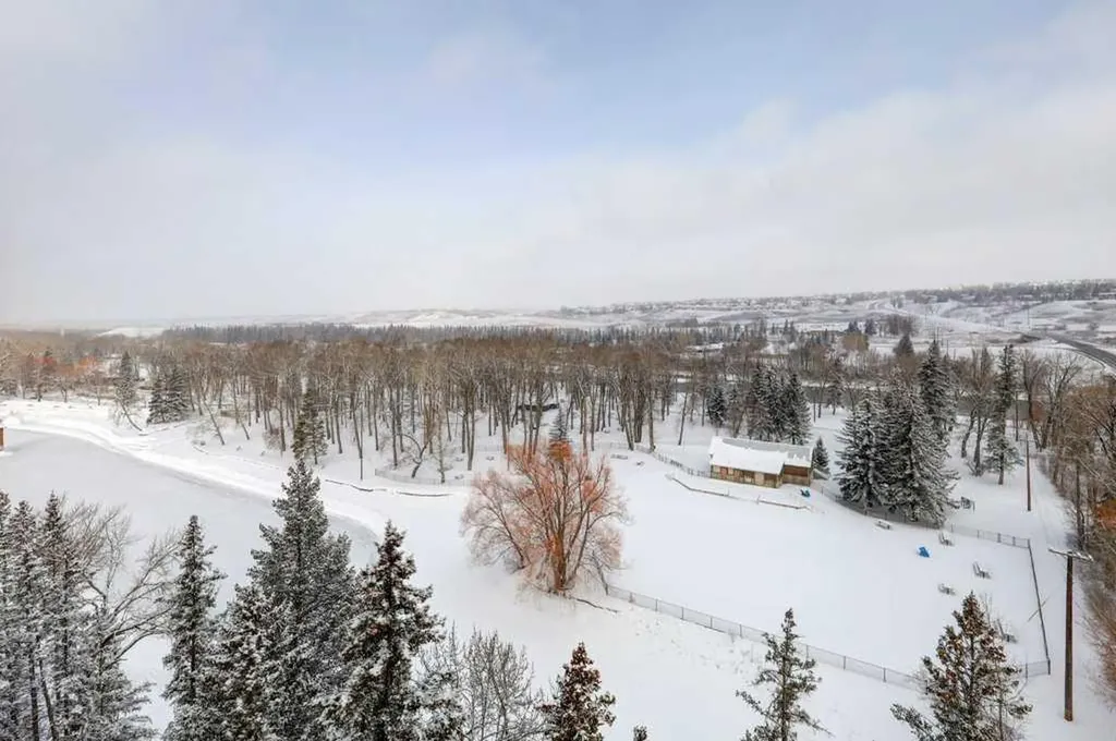 8604 48 Avenue NW Calgary AB T3B 5E6