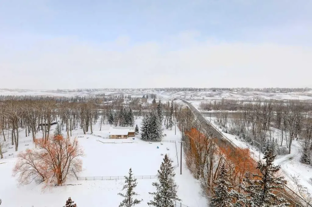 8604 48 Avenue NW Calgary AB T3B 5E6