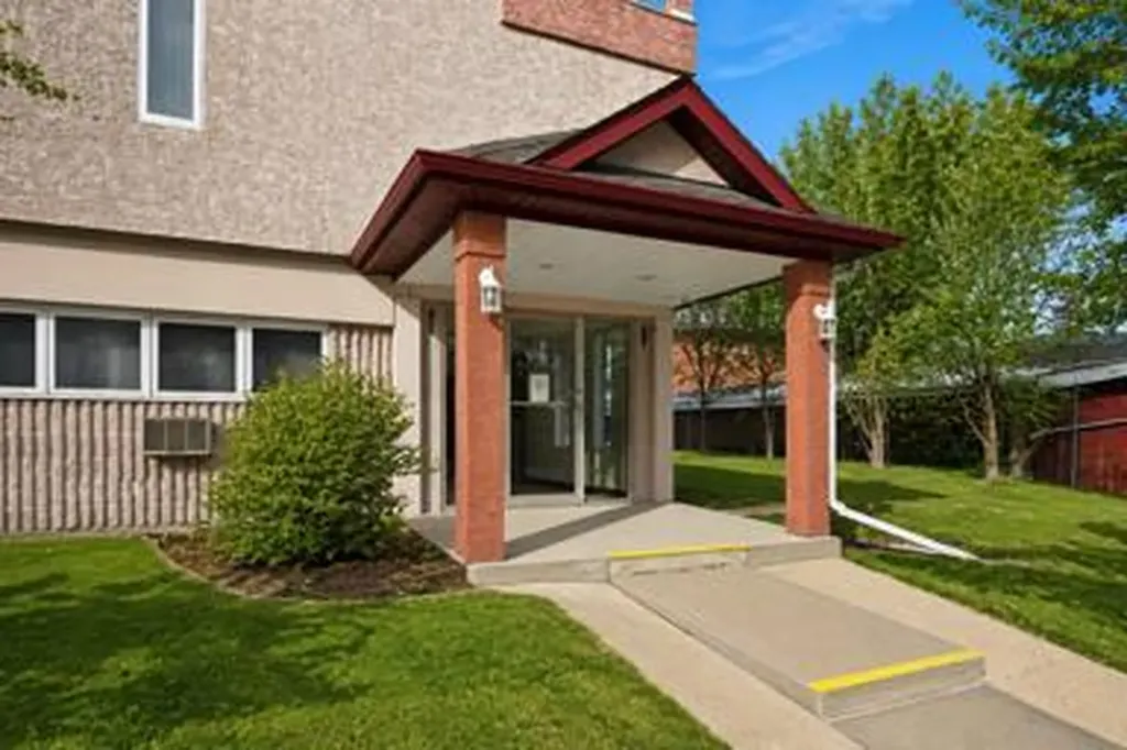 5330 47 Avenue Red Deer AB T4N 3R2