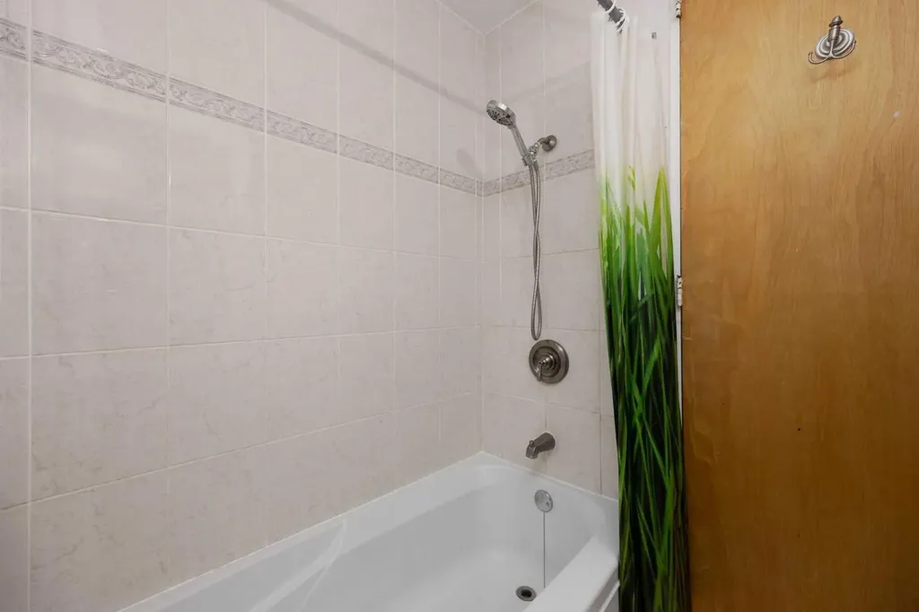 51 Fitzgerald Avenue Fort Mcmurray AB T9H 1K6