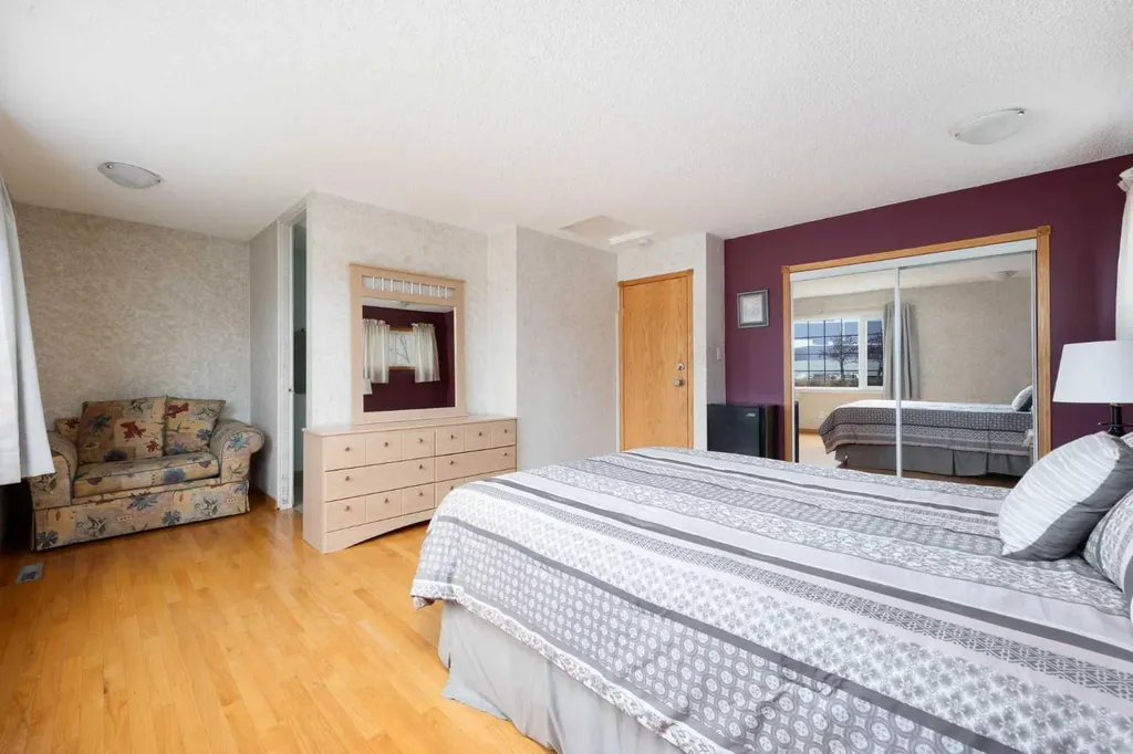51 Fitzgerald Avenue Fort Mcmurray AB T9H 1K6