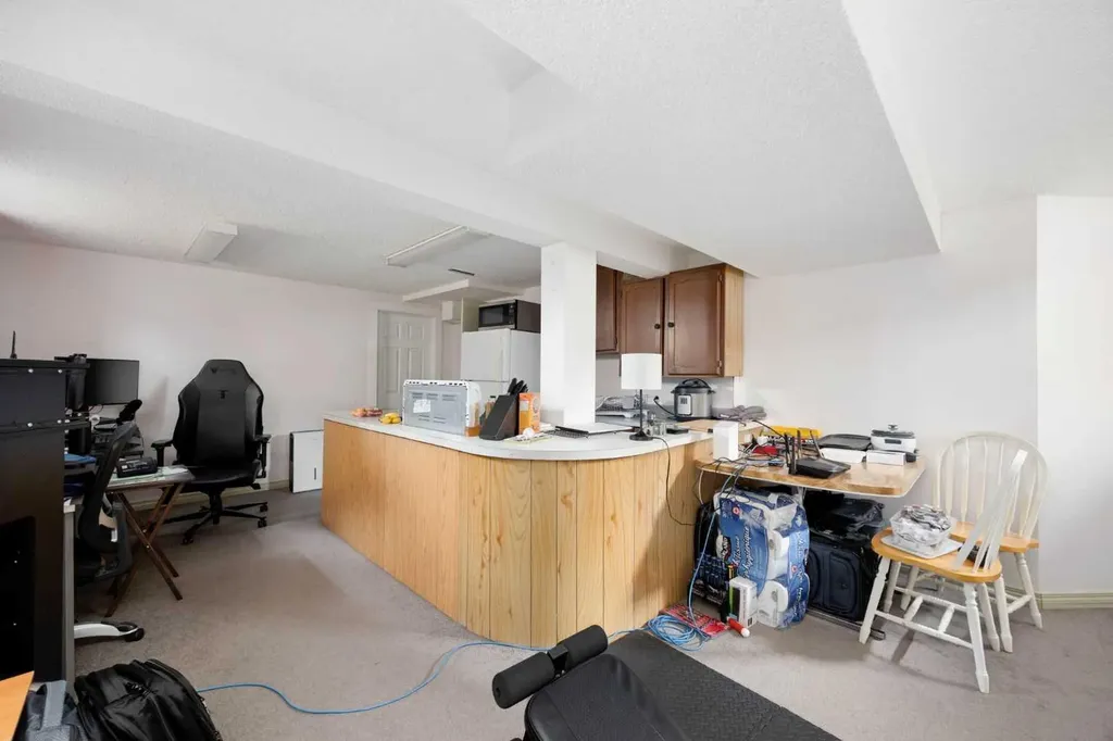 51 Fitzgerald Avenue Fort Mcmurray AB T9H 1K6