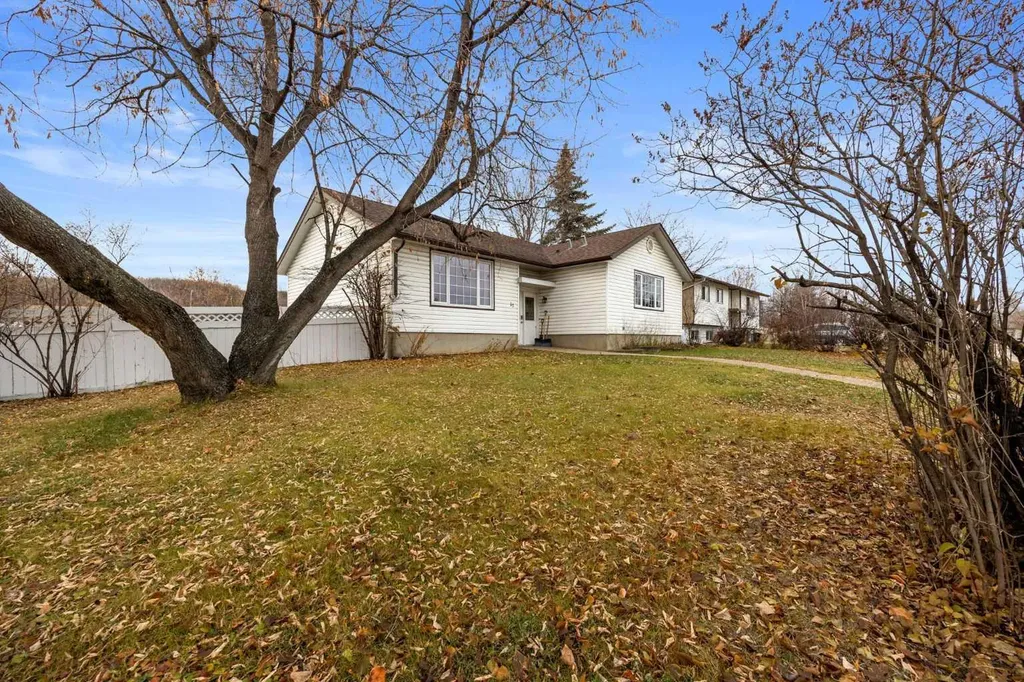 51 Fitzgerald Avenue Fort Mcmurray AB T9H 1K6