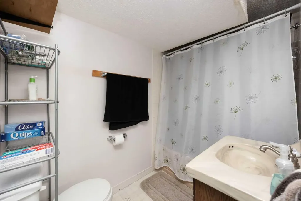 51 Fitzgerald Avenue Fort Mcmurray AB T9H 1K6