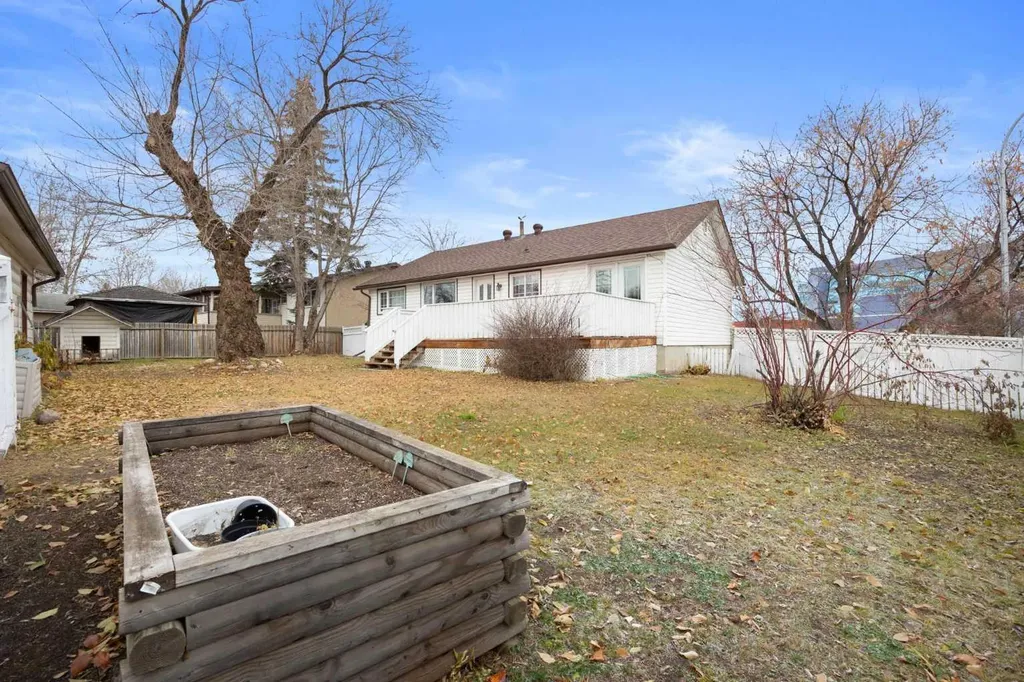 51 Fitzgerald Avenue Fort Mcmurray AB T9H 1K6