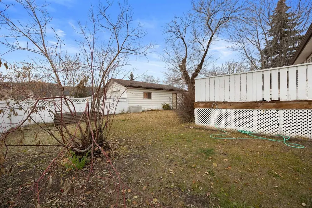 51 Fitzgerald Avenue Fort Mcmurray AB T9H 1K6