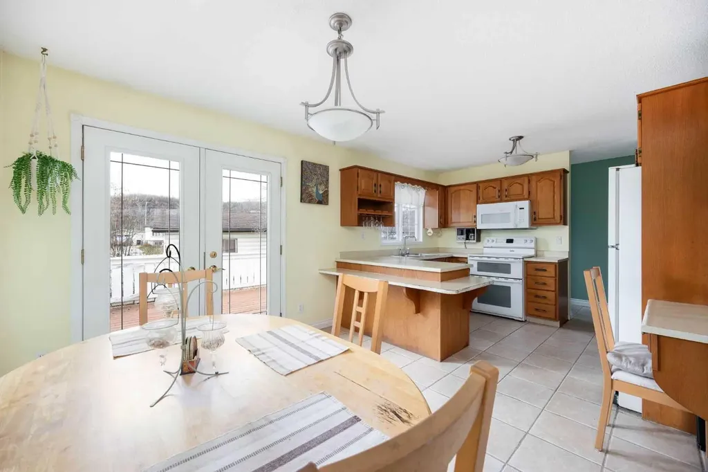 51 Fitzgerald Avenue Fort Mcmurray AB T9H 1K6