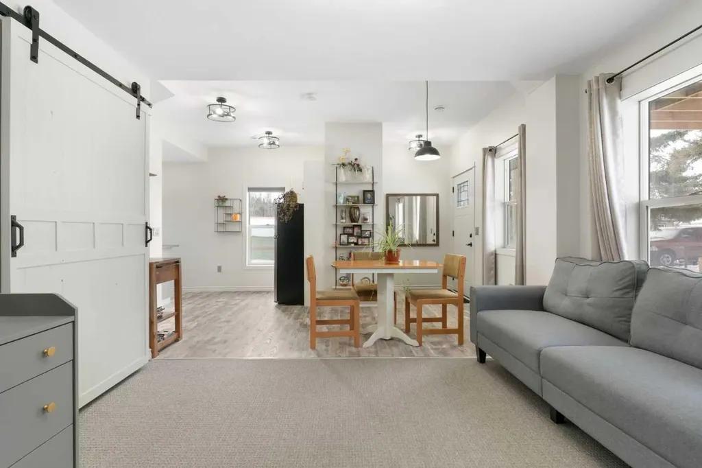 32537B Highway 760 Highway Rural Mountain View County AB T0M 1X0