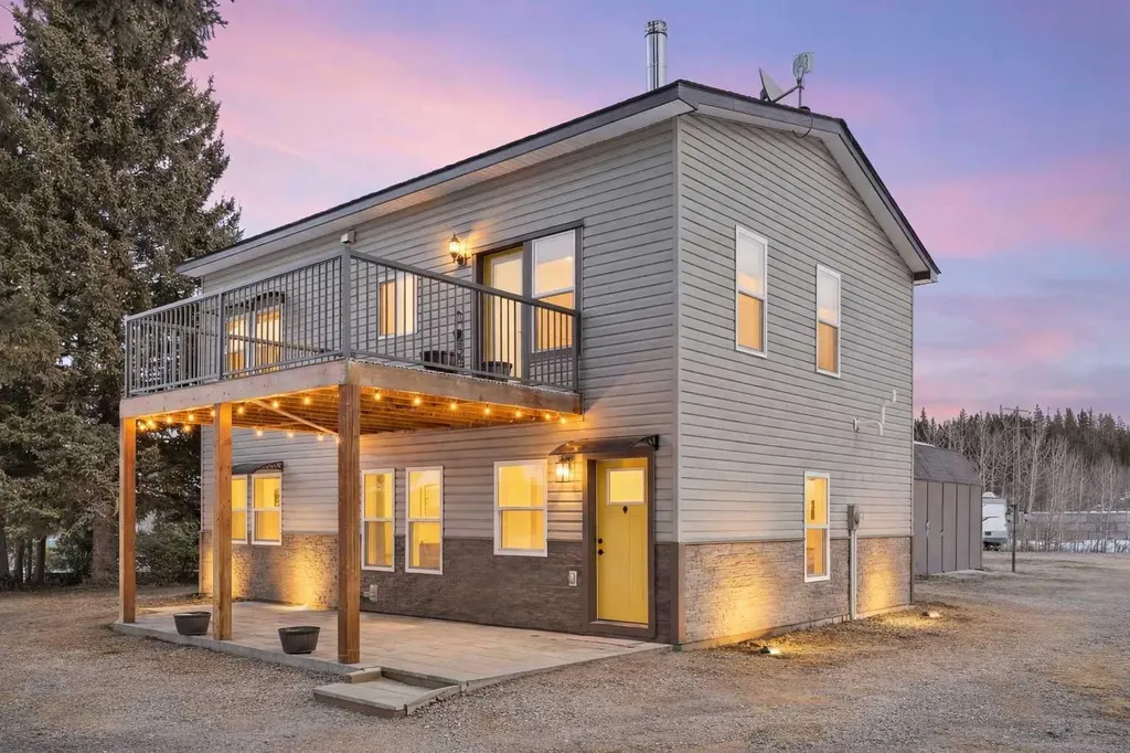 32537B Highway 760 Highway Rural Mountain View County AB T0M 1X0