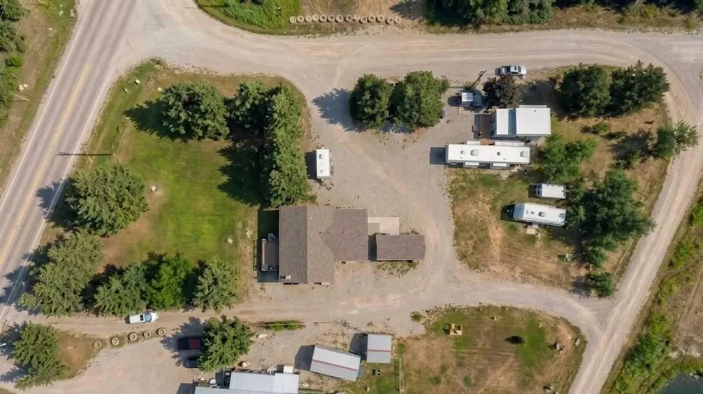 32537B Highway 760 Highway Rural Mountain View County AB T0M 1X0