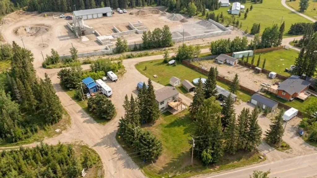 32537B Highway 760 Highway Rural Mountain View County AB T0M 1X0