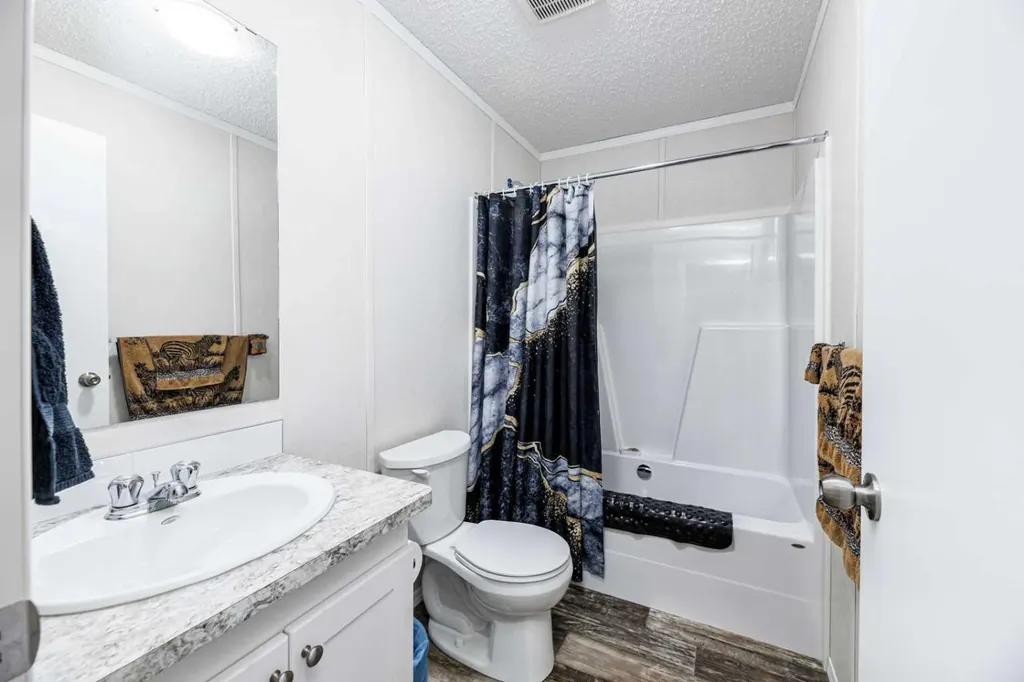 4922 Womacks Road Blackfalds AB T0M 0J0