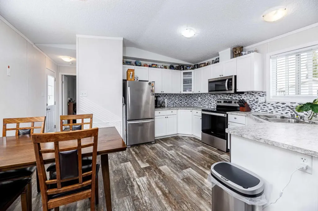 4922 Womacks Road Blackfalds AB T0M 0J0