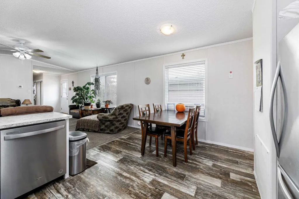 4922 Womacks Road Blackfalds AB T0M 0J0