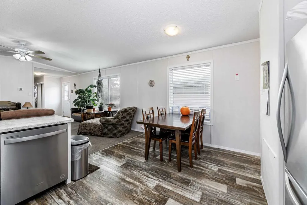 4922 Womacks Road Blackfalds AB T0M 0J0