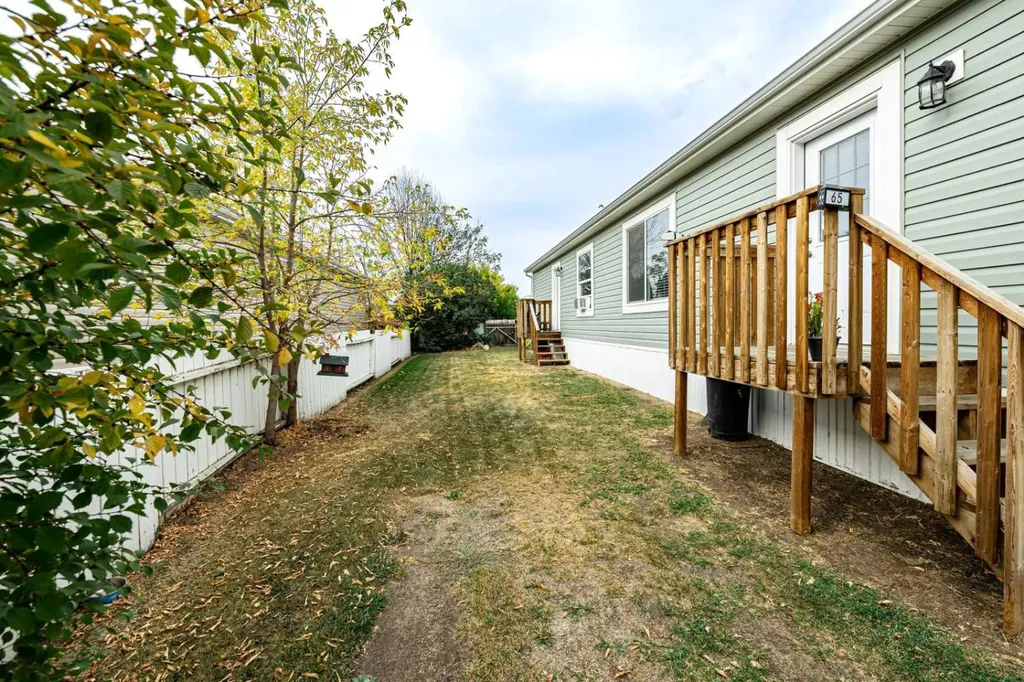 4922 Womacks Road Blackfalds AB T0M 0J0