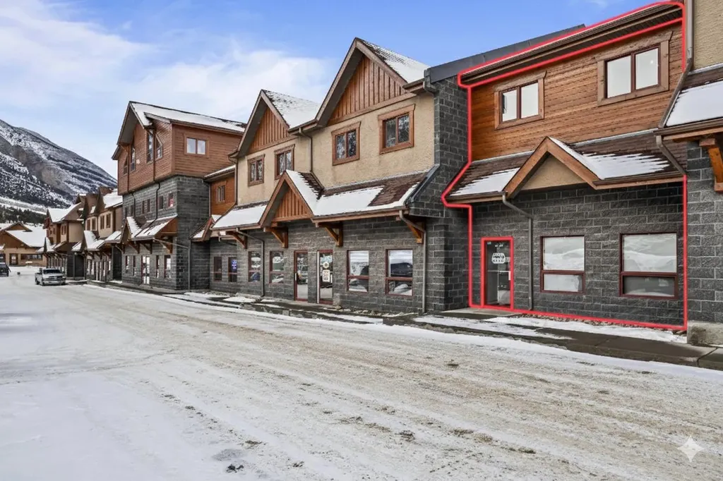 105 Bow Meadows Crescent Canmore AB T1W2W8