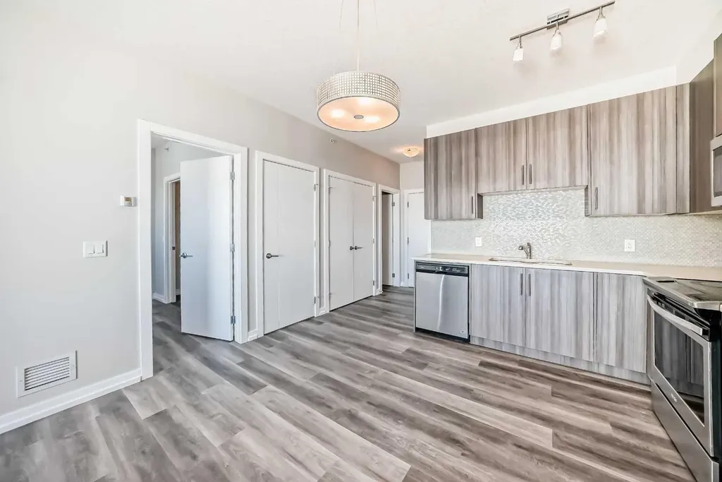 24 Sage Hill Terrace NW Calgary AB T3R 0W9