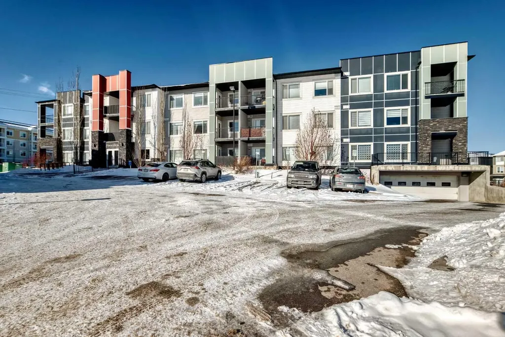 24 Sage Hill Terrace NW Calgary AB T3R 0W9